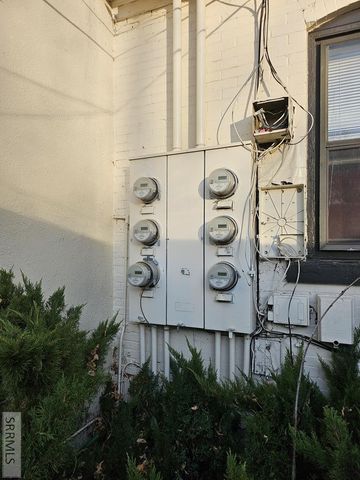 1220 S Boulevard, Idaho Falls, ID 83402