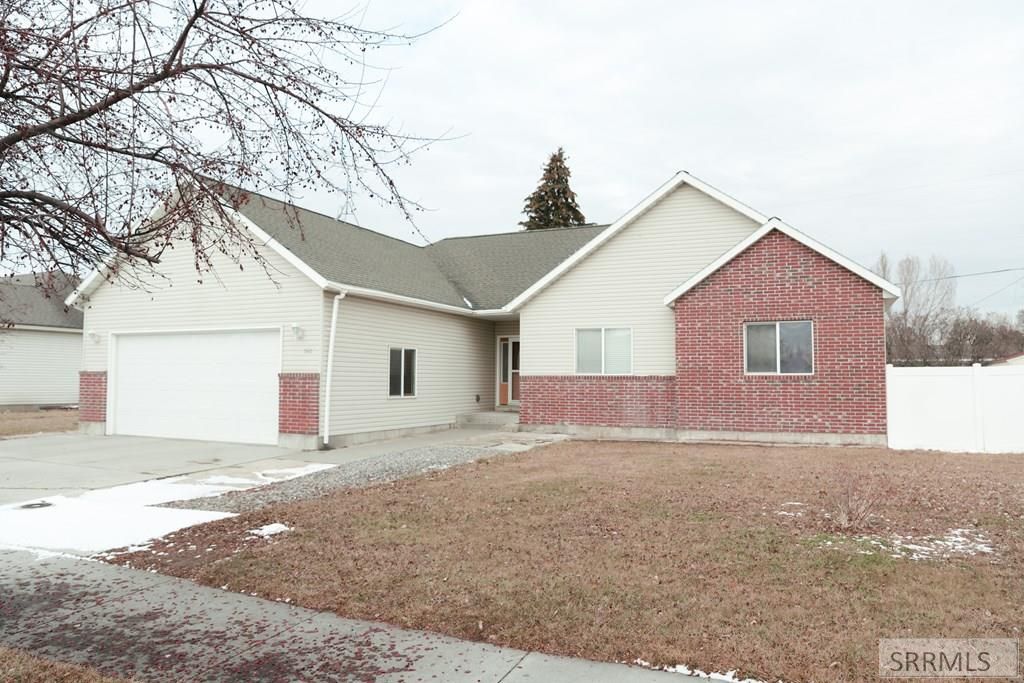 Image 2 of property listing at 580 Cook Street, Rexburg, ID 83440