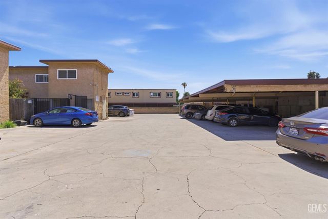 9051 Cedros Avenue 8, Los Angeles, CA 91402