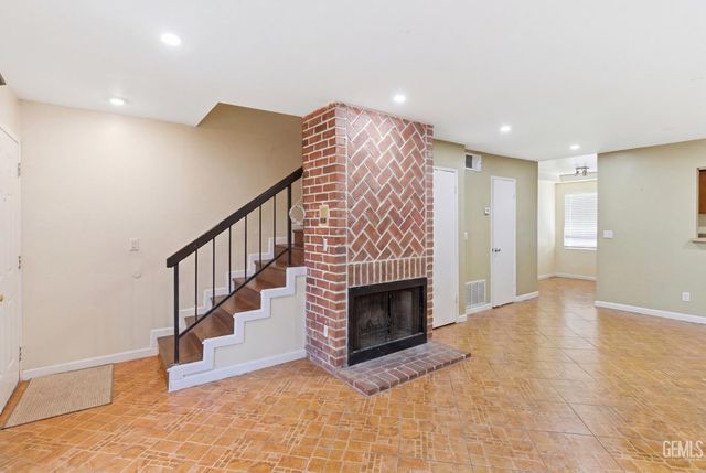 9051 Cedros Avenue 8, Los Angeles, CA 91402