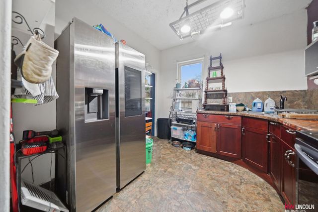 1325 N 21 Street, Lincoln, NE 68503