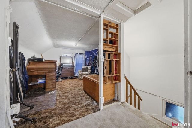 1325 N 21 Street, Lincoln, NE 68503