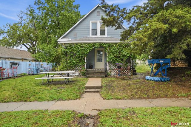 1325 N 21 Street, Lincoln, NE 68503