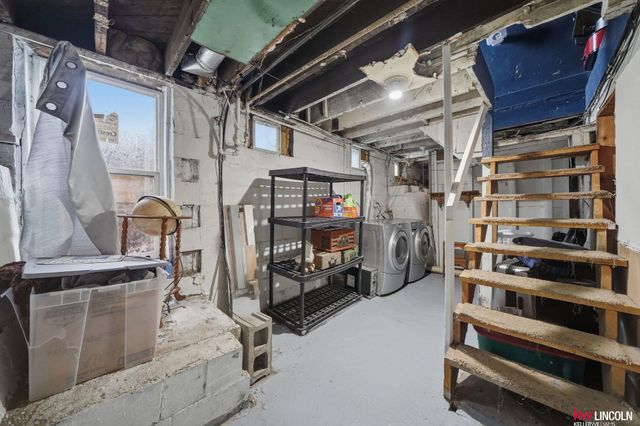 1325 N 21 Street, Lincoln, NE 68503