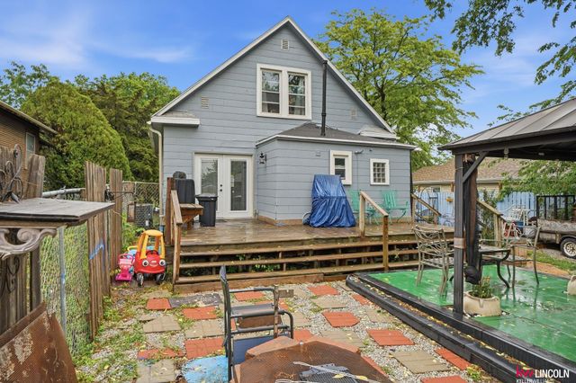 1325 N 21 Street, Lincoln, NE 68503