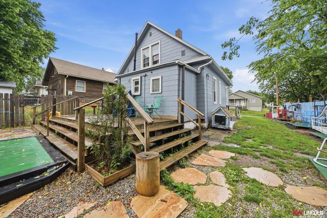1325 N 21 Street, Lincoln, NE 68503