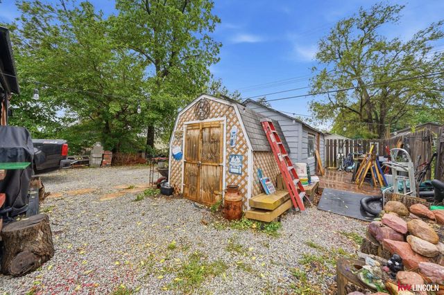 1325 N 21 Street, Lincoln, NE 68503