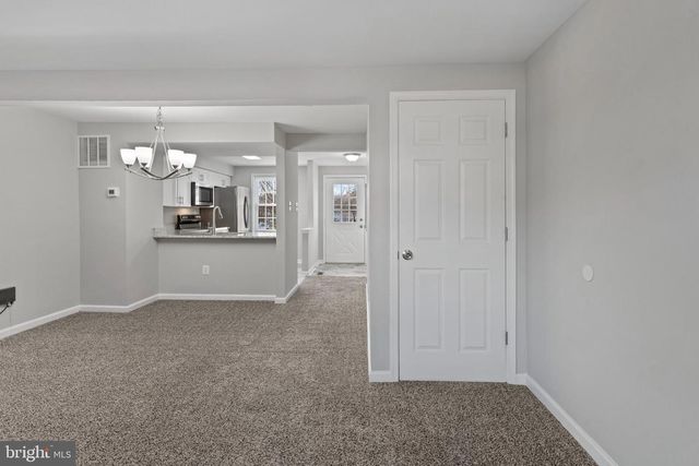 5975 ROWANBERRY DR, Elkridge, MD 21075