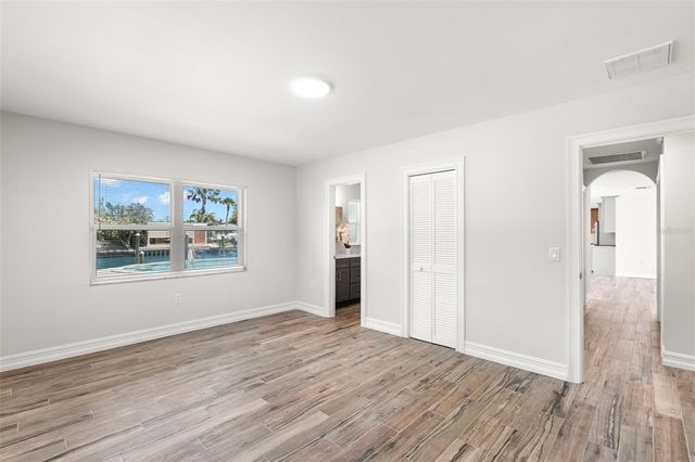 3945 VERSAILLES DRIVE, Tampa, FL 33634