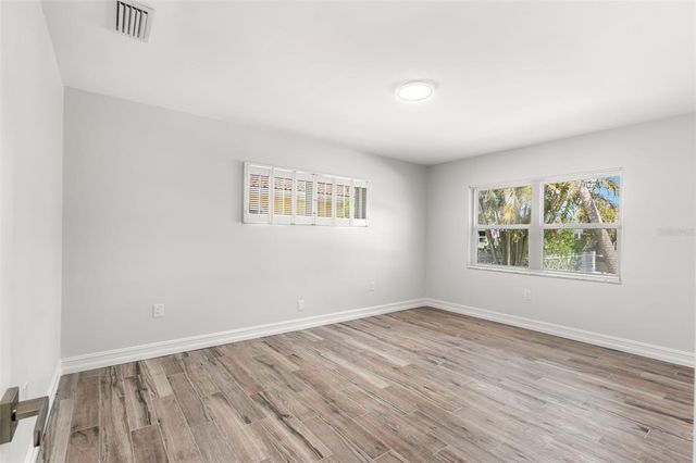 3945 VERSAILLES DRIVE, Tampa, FL 33634