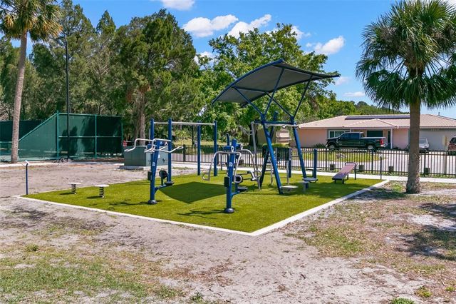 3945 VERSAILLES DRIVE, Tampa, FL 33634