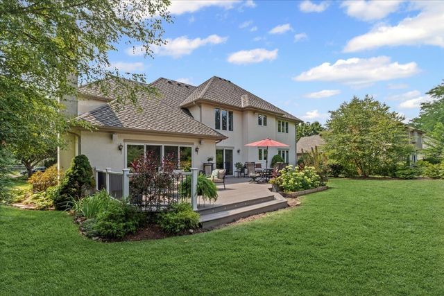 2496 Emerald Lane, Lindenhurst, IL 60046