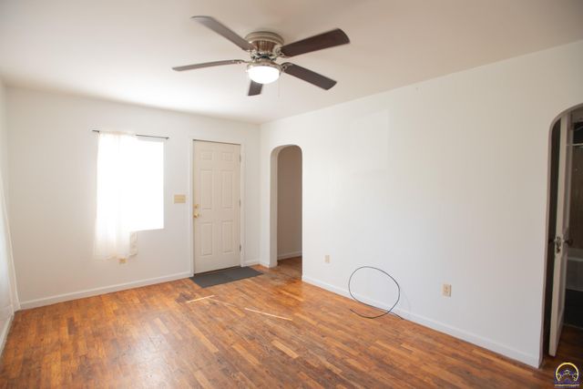 1106 NW Jackson ST, Topeka, KS 66608
