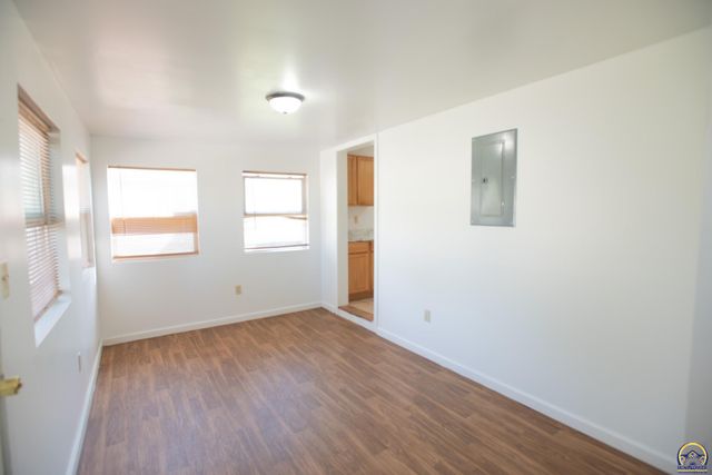 1106 NW Jackson ST, Topeka, KS 66608