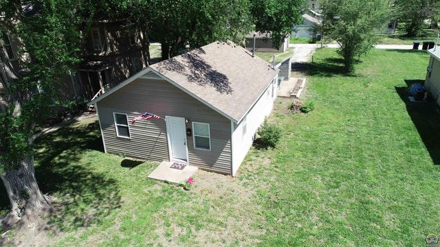 1106 NW Jackson ST, Topeka, KS 66608