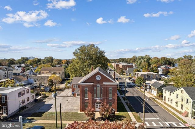 201 BROAD ST, Florence, NJ 08518