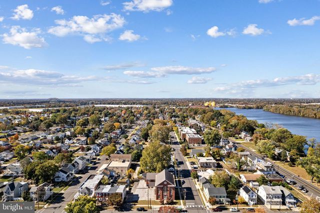 201 BROAD ST, Florence, NJ 08518