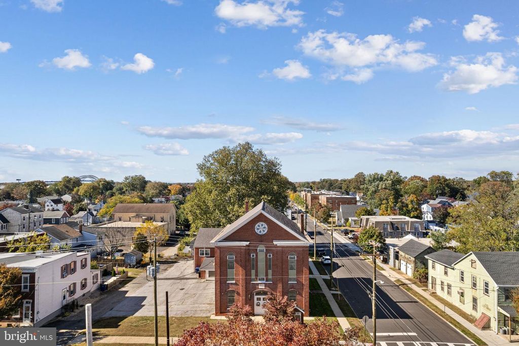 201 BROAD ST, Florence, NJ 08518