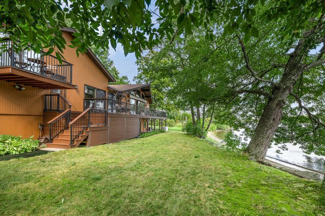 41 Mascuppic Trail, Tyngsborough, MA 01879