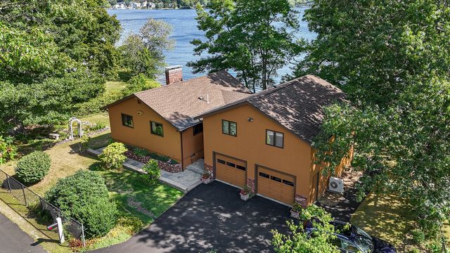 41 Mascuppic Trail, Tyngsborough, MA 01879