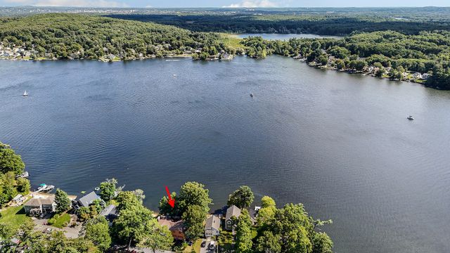 41 Mascuppic Trail, Tyngsborough, MA 01879