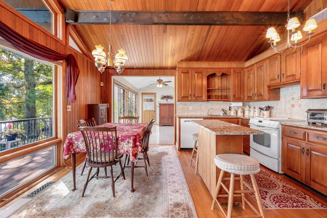 41 Mascuppic Trail, Tyngsborough, MA 01879
