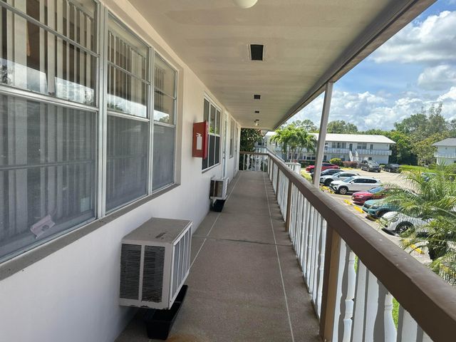 72 Northampton D, West Palm Beach, FL 33417