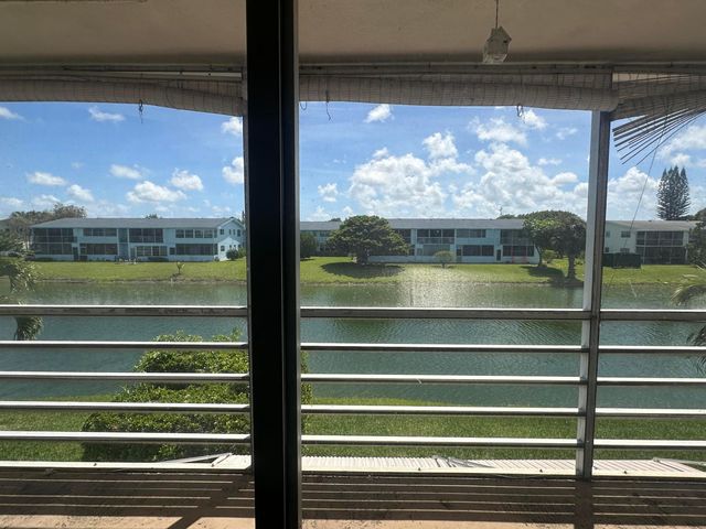 72 Northampton D, West Palm Beach, FL 33417