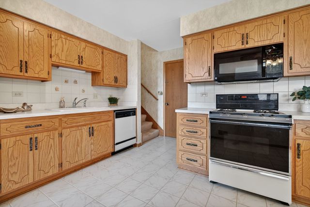 10536 Illinois Court, Orland Park, IL 60467