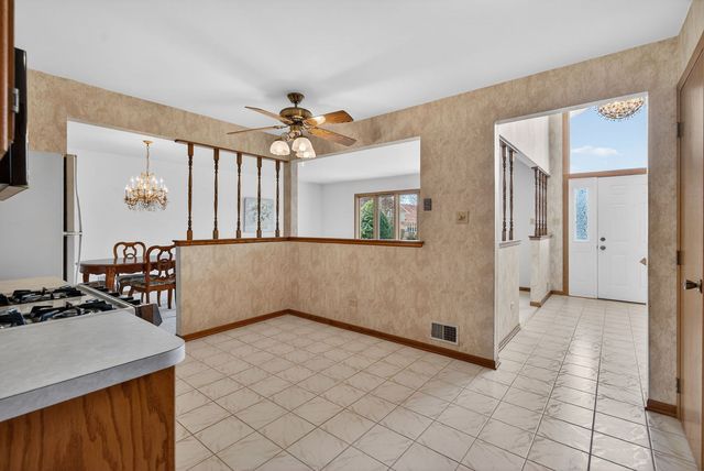 10536 Illinois Court, Orland Park, IL 60467