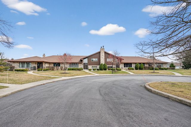 10536 Illinois Court, Orland Park, IL 60467