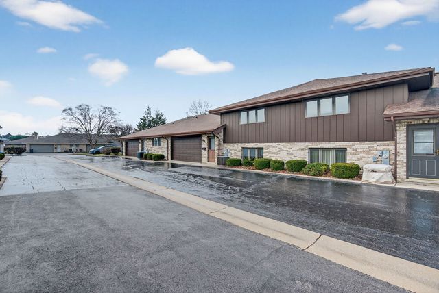 10536 Illinois Court, Orland Park, IL 60467