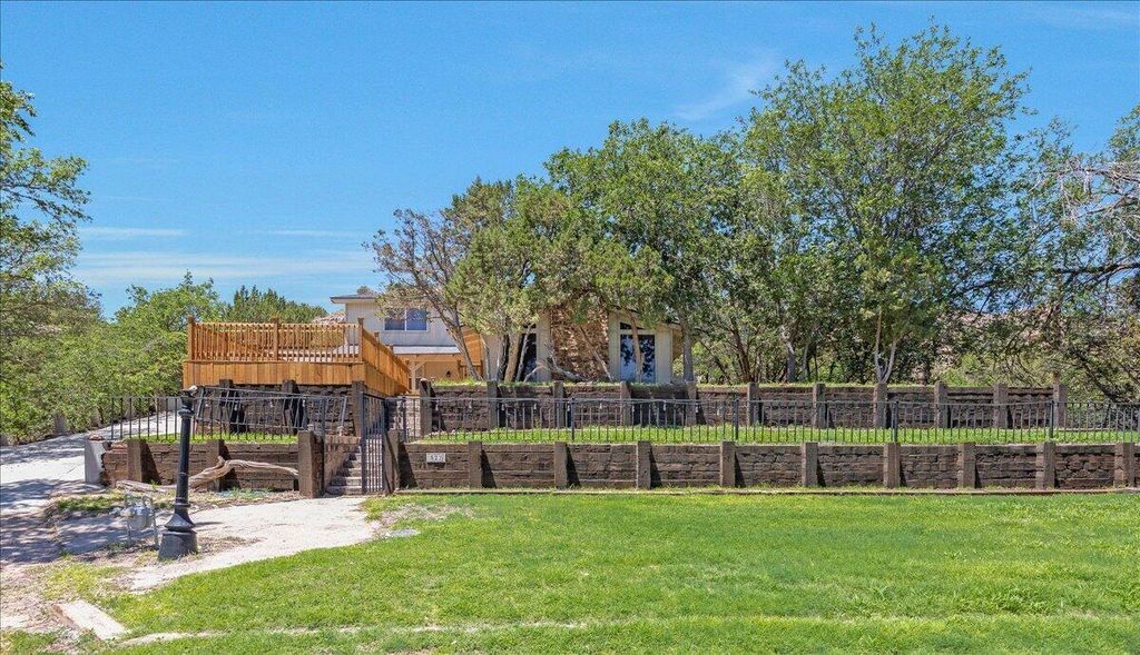 522 S SHORE Drive, Amarillo, TX 79118