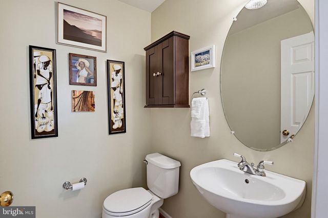 1212 WILD HAWTHORN WAY, Reston, VA 20194