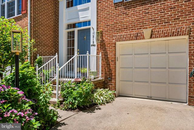 1212 WILD HAWTHORN WAY, Reston, VA 20194
