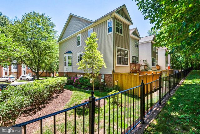 1212 WILD HAWTHORN WAY, Reston, VA 20194