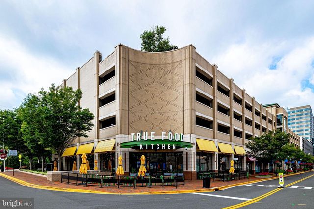 1212 WILD HAWTHORN WAY, Reston, VA 20194