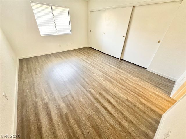 1008 Falconhead Lane 202, Las Vegas, NV 89128