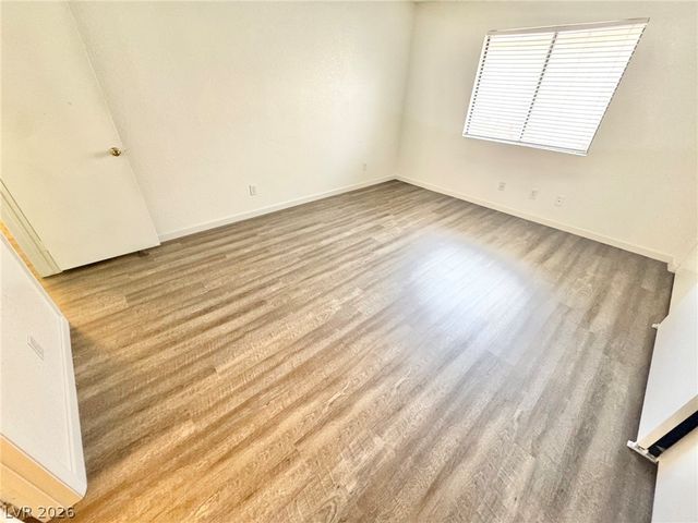 1008 Falconhead Lane 202, Las Vegas, NV 89128