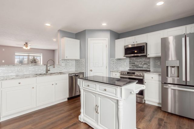 5545 Rainbow Falls Street, 7-5545, Dublin, OH 43016