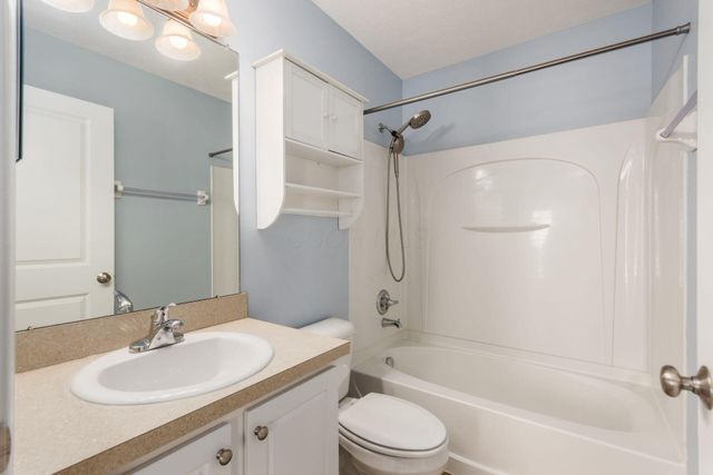 5545 Rainbow Falls Street, 7-5545, Dublin, OH 43016