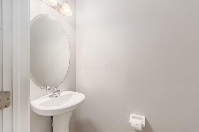 5545 Rainbow Falls Street, 7-5545, Dublin, OH 43016