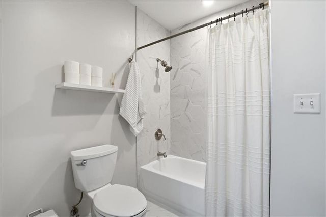 923 Peachtree NE Street 1221, Atlanta, GA 30309