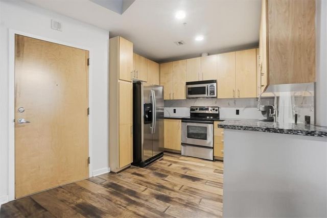 923 Peachtree NE Street 1221, Atlanta, GA 30309