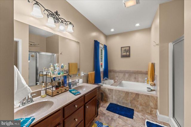4736 CHATHAM WAY, Harrisburg, PA 17110