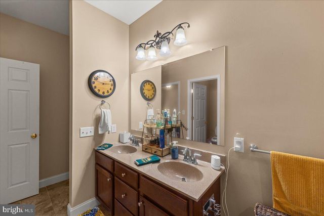 4736 CHATHAM WAY, Harrisburg, PA 17110