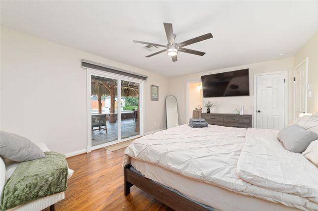 5727 Capello Dr, Houston, TX 77035