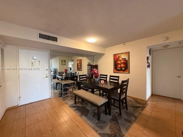 290 174th St 811, Sunny Isles Beach, FL 33160