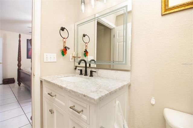 6914 N HIMES AVE, Tampa, FL 33614