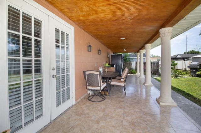 6914 N HIMES AVE, Tampa, FL 33614